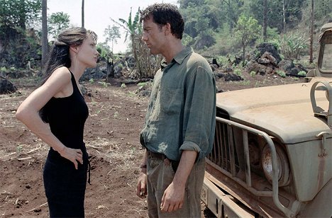 Angelina Jolie, Clive Owen - Amar peligrosamente - De la película
