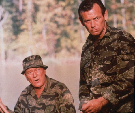 John Wayne, David Janssen - Zelené barety - Z filmu