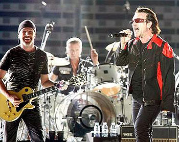 The Edge, Larry Mullen Jr., Bono - Vertigo 2005: U2 Live from Chicago - Photos