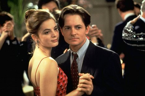 Gabrielle Anwar, Michael J. Fox - Poslíček - Z filmu