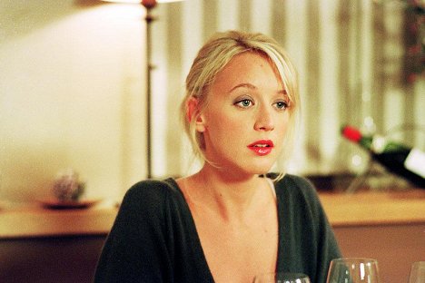 Ludivine Sagnier - Una chica Cortada En Dos - De la película