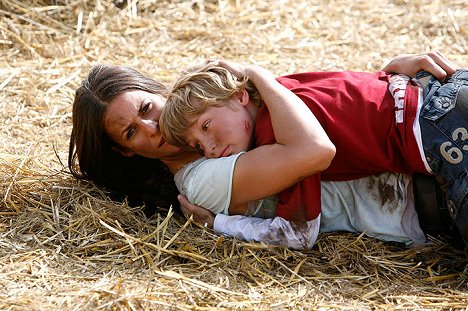 Liane Forestieri, Benjamin Felix Meyer - Der Abgrund - Eine Stadt stürzt ein - De la película