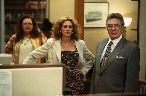 Conchata Ferrell, Julia Roberts, Albert Finney - Erin Brockovich - Zűrös természet - Filmfotók