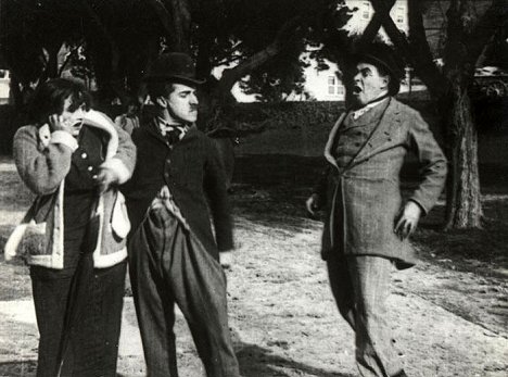 Charlie Chaplin, Ford Sterling - Charlie, az esernyőtolvaj - Filmfotók