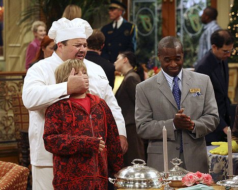 Cole Sprouse, Phill Lewis - The Suite Life of Zack and Cody - Photos
