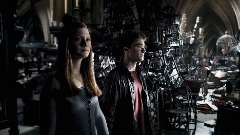 Bonnie Wright, Daniel Radcliffe - Harry Potter et le Prince de sang mêlé - Film