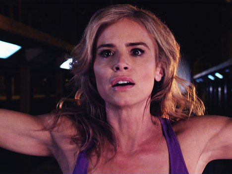 Betsy Russell - Saw 3D - Film