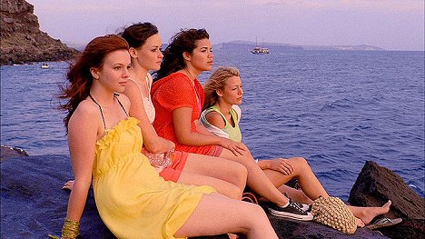 Amber Tamblyn, Alexis Bledel, America Ferrera, Blake Lively - The Sisterhood of the Traveling Pants 2 - Van film