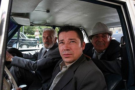 Sergiu Nicolaescu, Cristian Iacob, Jean Constantin - Supravietuitorul - De la película