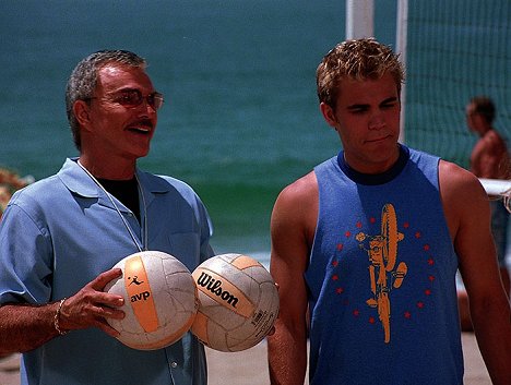 Burt Reynolds, Paul Wesley - Cloud 9 - Do filme