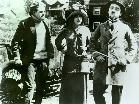 Mack Sennett, Mabel Normand, Charlie Chaplin - Mabel at the Wheel - Filmfotos