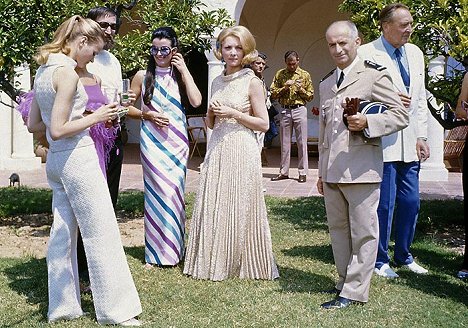 Claude Gensac, Louis de Funès - Le Gendarme se marie - Photos