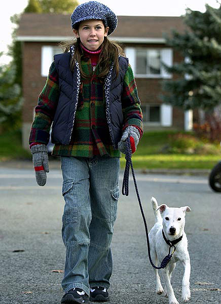 Annie Bovaird - Daniel and the Superdogs - Kuvat elokuvasta