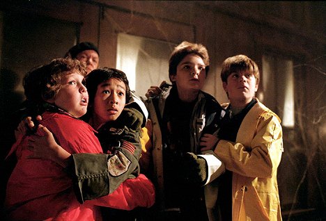 Jeff Cohen, Ke Huy Quan, Corey Feldman, Sean Astin - Arkajalat - Kuvat elokuvasta