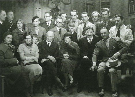 Martin Frič, Vlasta Burian, Stanisław Belski, Adolf Dymsza - Dwanaście krzeseł - Tournage