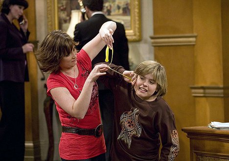 Kim Rhodes, Dylan Sprouse - The Suite Life of Zack and Cody - Z filmu