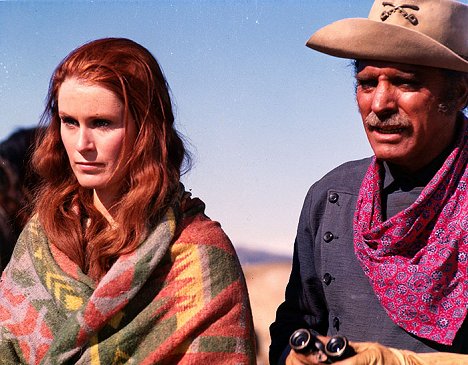 Susan Clark, Burt Lancaster - Valdez Is Coming - Photos