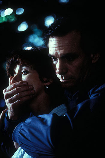 Michele Greene, Steve Railsback - Stranger in the House - Z filmu