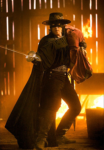 Antonio Banderas - The Legend of Zorro - Photos