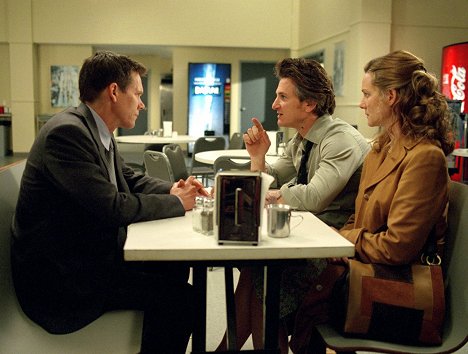 Kevin Bacon, Sean Penn, Laura Linney - Tajemná řeka - Z filmu
