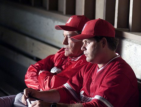 Powers Boothe, Sean Astin - The Final Season - Filmfotos