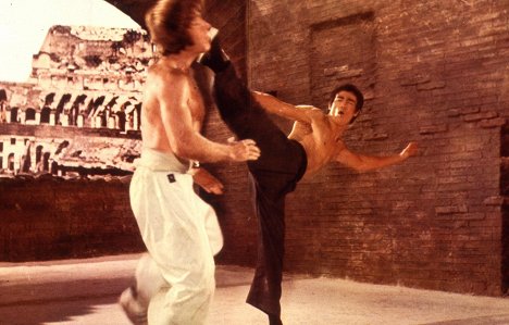 Bruce Lee - Droga smoka - Z filmu