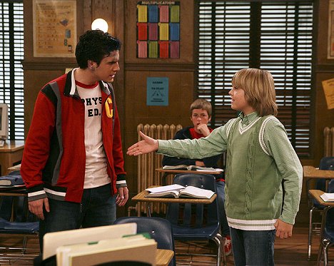 Matt Angel, Cole Sprouse - The Suite Life of Zack and Cody - Photos