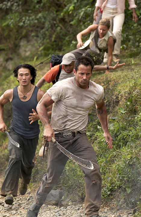 Karl Yune, Johnny Messner - Anacondas: The Hunt for the Blood Orchid - Photos