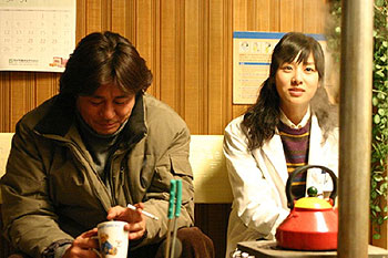 Min-shik Choi, Shin-yeong Jang - Ggotpineun bomi omyeon - Kuvat elokuvasta