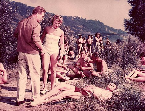 Gustav Heverle, Eva Klepáčová, Josef Kemr - Slečna od vody - Photos