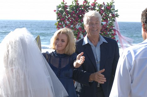 Donna Mills, Barry Bostwick - Love Is a Four Letter Word - Filmfotos