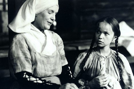 Marta Bieliková-Černická, Petra Kolevská - Husiarka a kráľ - De la película