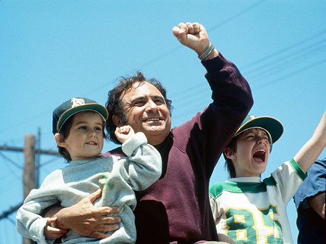 Miko Hughes, Danny DeVito, Robert J. Steinmiller Jr. - Jack the Bear - Photos