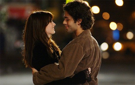 Anne Hathaway, Adrian Grenier - The Devil Wears Prada - Van film