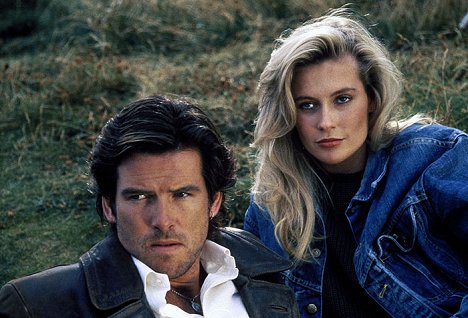 Pierce Brosnan, Alison Doody - Taffin - De la película