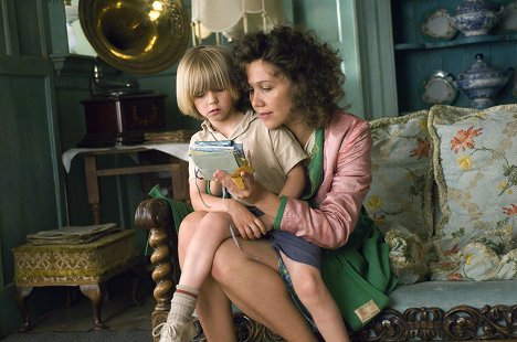 Oscar Steer, Maggie Gyllenhaal - Eine zauberhafte Nanny - Knall auf Fall in ein neues Abenteuer - Filmfotos