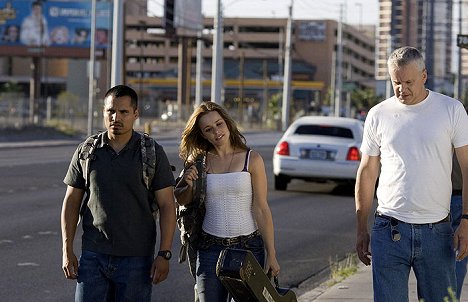 Michael Peña, Rachel McAdams, Tim Robbins