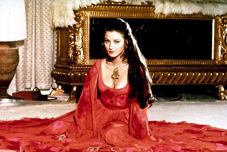 Jane Seymour - Live and Let Die - Photos
