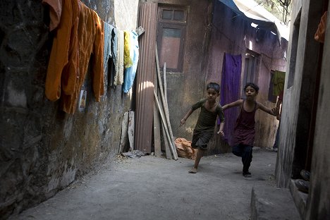 Ayush Mahesh Khedekar, Azharuddin Mohammed Ismail - Slumdog Millionär - Filmfotos