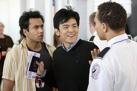 Kal Penn, John Cho - Harold & Kumar Escape from Guantanamo Bay - Photos