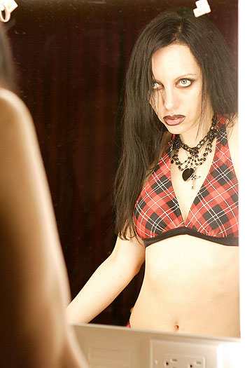 Roxy Saint - Zombie Strippers - De la película