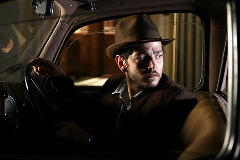 Diego Luna - A sötétség ideje - Filmfotók
