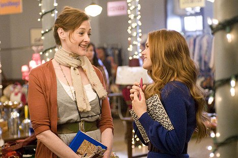 Joan Cusack, Isla Fisher - Confessions of a Shopaholic - Photos
