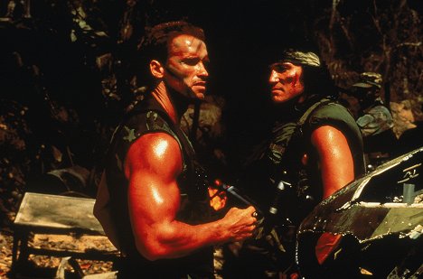 Arnold Schwarzenegger, Sonny Landham - Predator - Van film