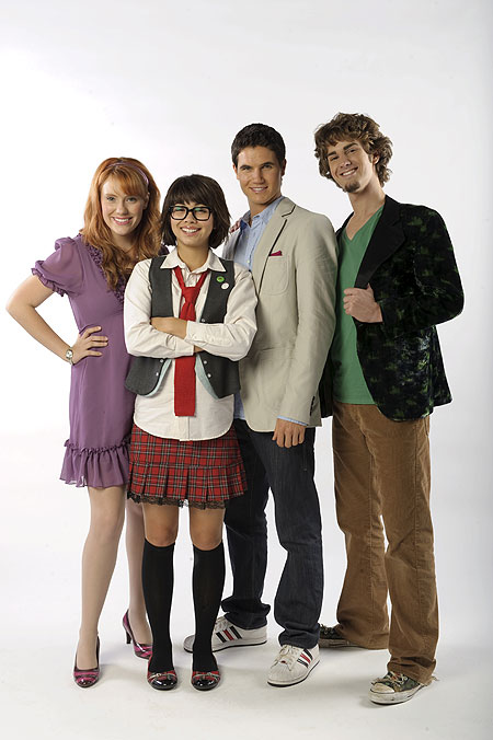 Kate Melton, Hayley Kiyoko, Robbie Amell, Nick Palatas - Scooby-Doo 3: Das Abenteuer beginnt - Werbefoto