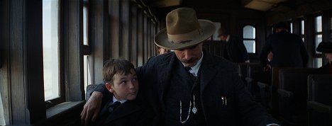Dillon Freasier, Daniel Day-Lewis - There Will Be Blood - Photos