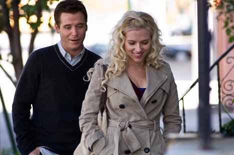 Kevin Connolly, Scarlett Johansson - He's Just Not That Into You - Photos