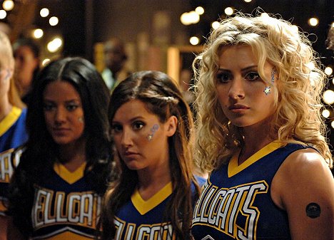 Heather Hemmens, Ashley Tisdale, Aly Michalka - Hellcats: Superkočky v akcii - Season 1 - Z filmu