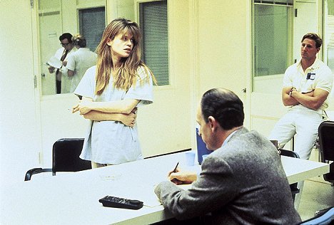 Linda Hamilton, Earl Boen - Terminator 2 - Tag der Abrechnung - Filmfotos