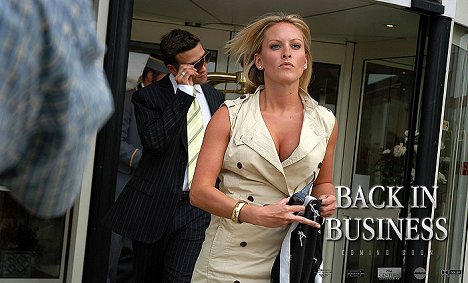 Joanna Taylor - Back in Business - Van film